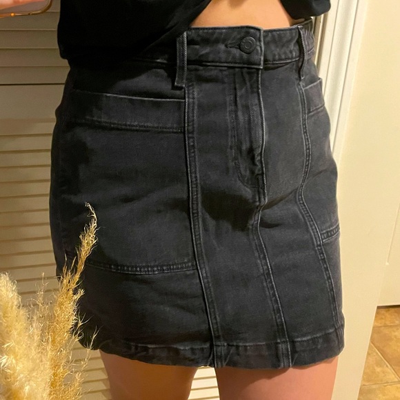 Old navy black denim skirt - Picture 1 of 5